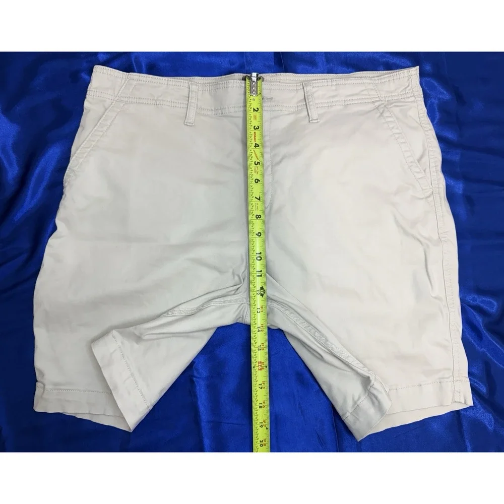 Lucky Brand Men's 38 Flat Front 8.5